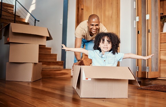 Moving team providing packing and relocation services in Englewood Florida